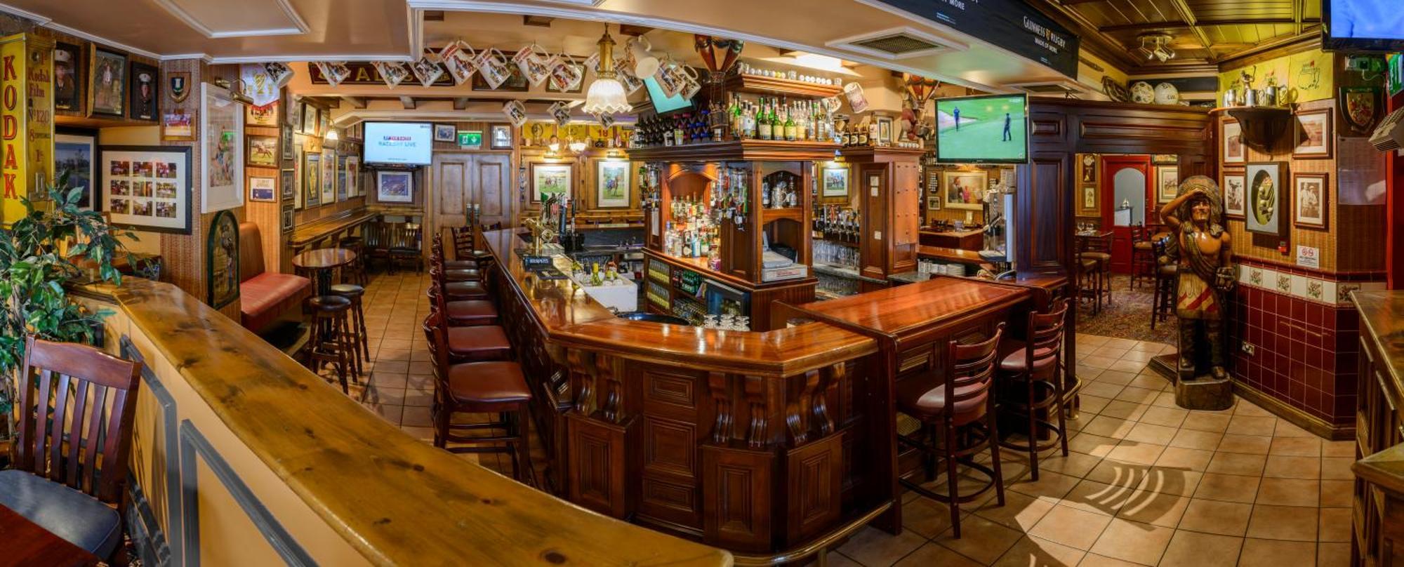 Mcsweeney Arms Hotel Killarney Bagian luar foto